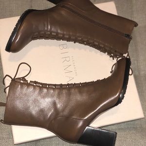Alexandre Birman Caramel combat bootie